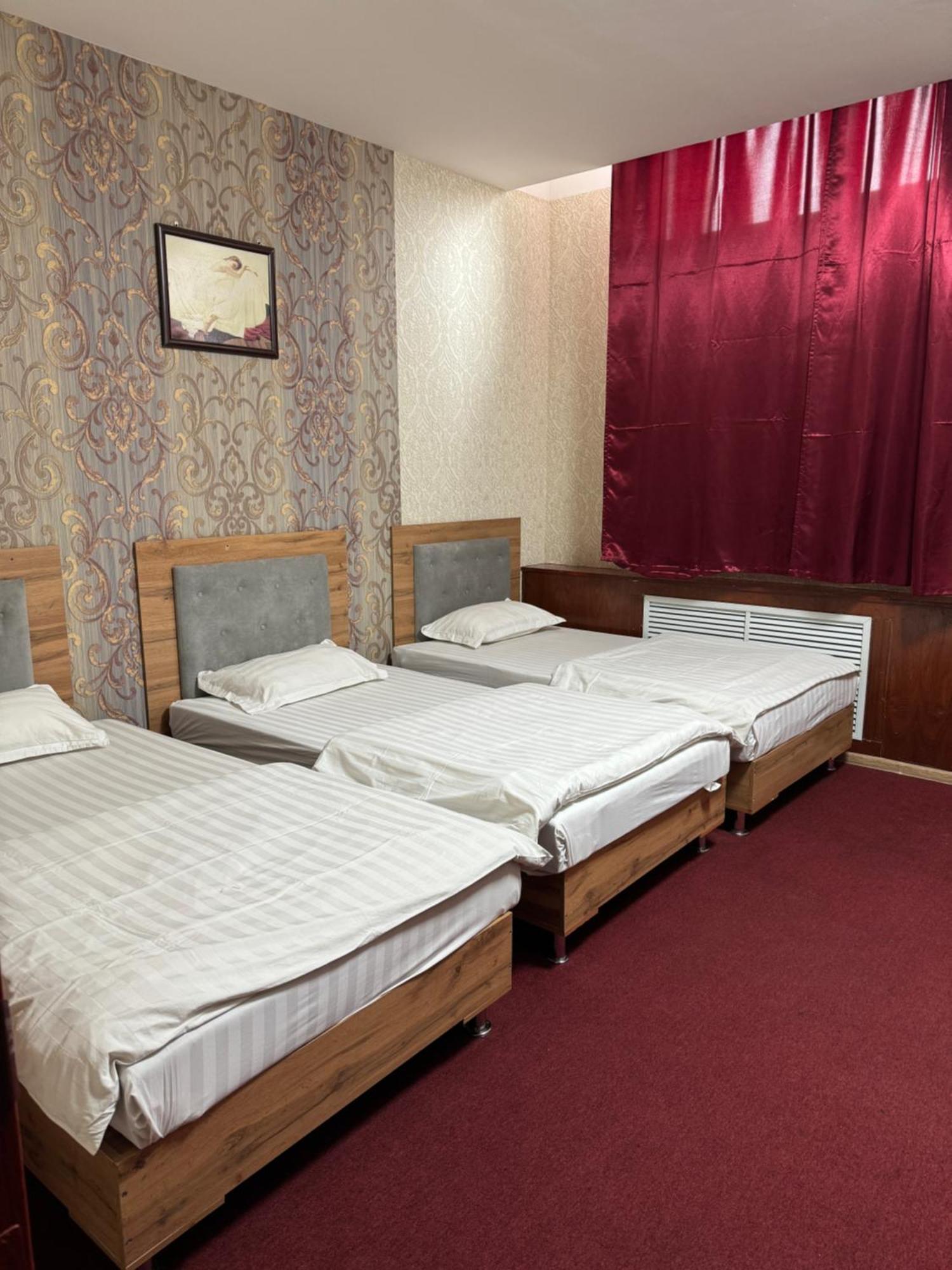 Golden Dragon Hotel Almaty Eksteriør billede