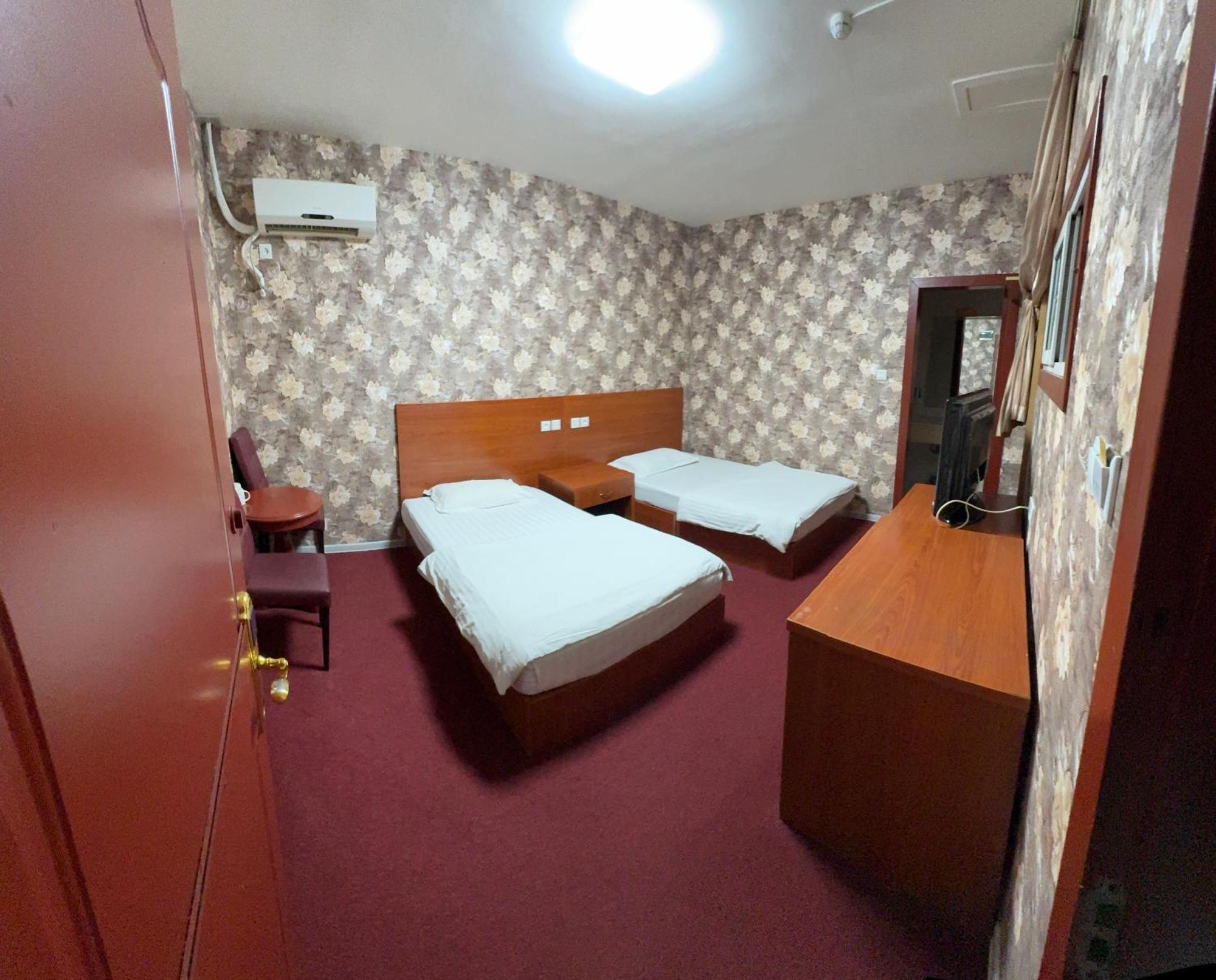 Golden Dragon Hotel Almaty Eksteriør billede